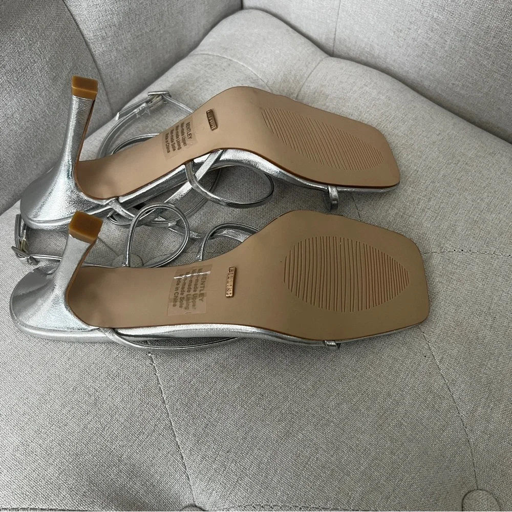 Billini NIB Silver metallic Bentley heels size 10